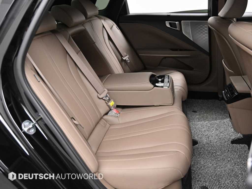 KIA K8 - Vista 12