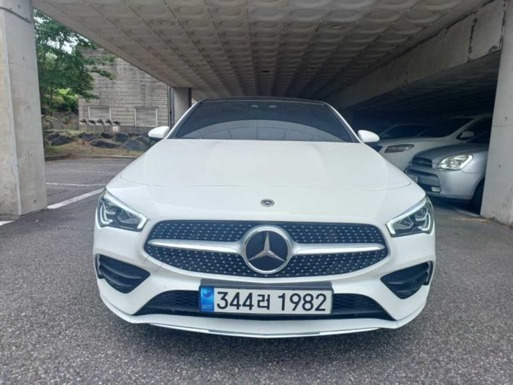 Mercedes Benz CLA Class