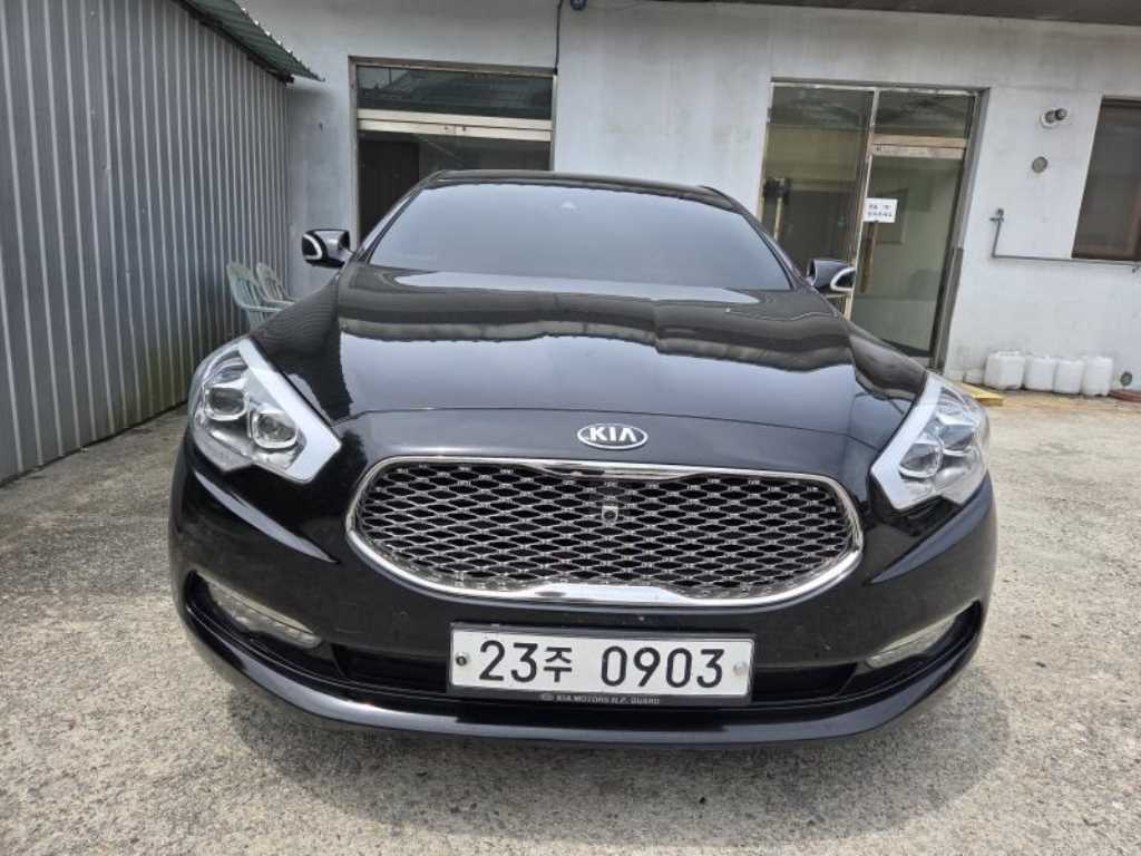 KIA K9