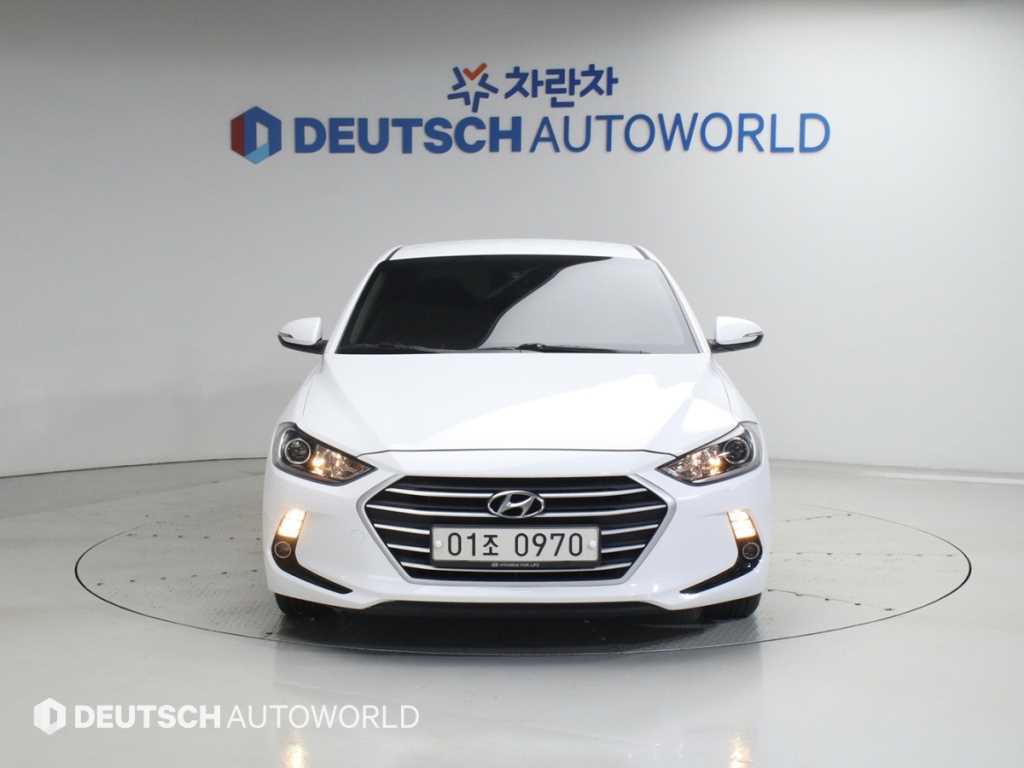 HYUNDAI Avante
