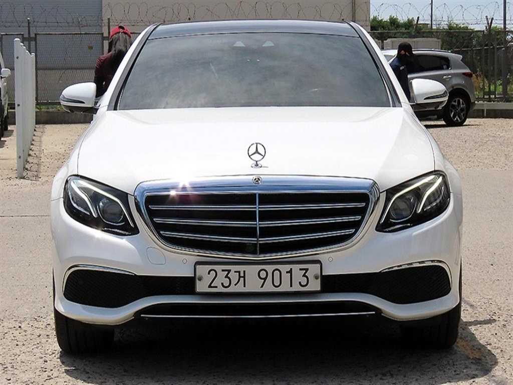 Mercedes Benz E class