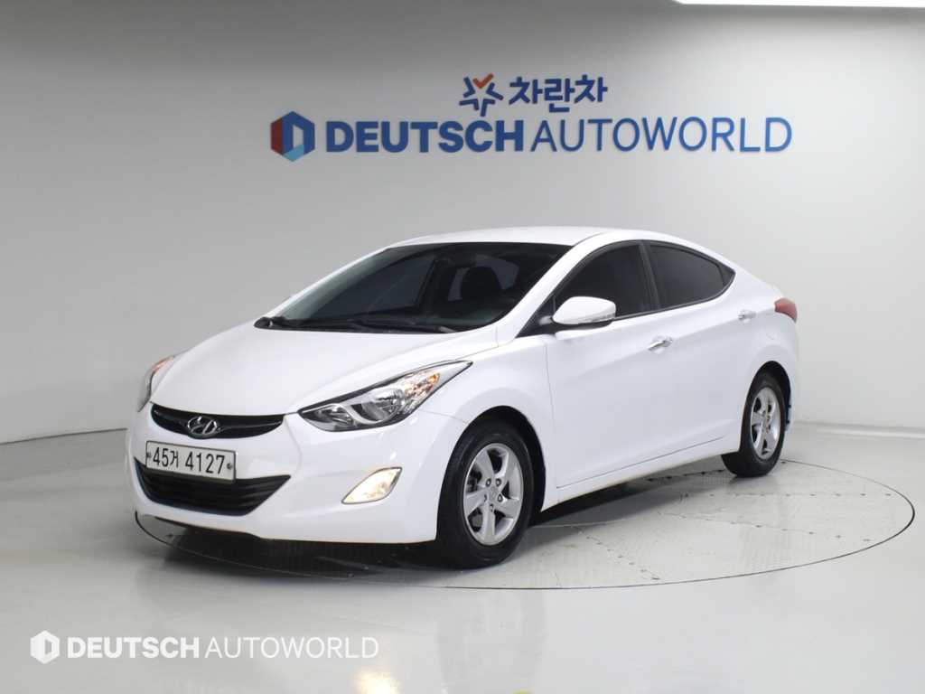 HYUNDAI Avante