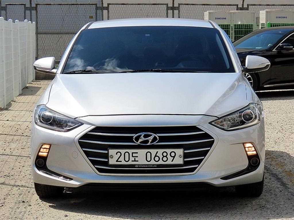 HYUNDAI Avante