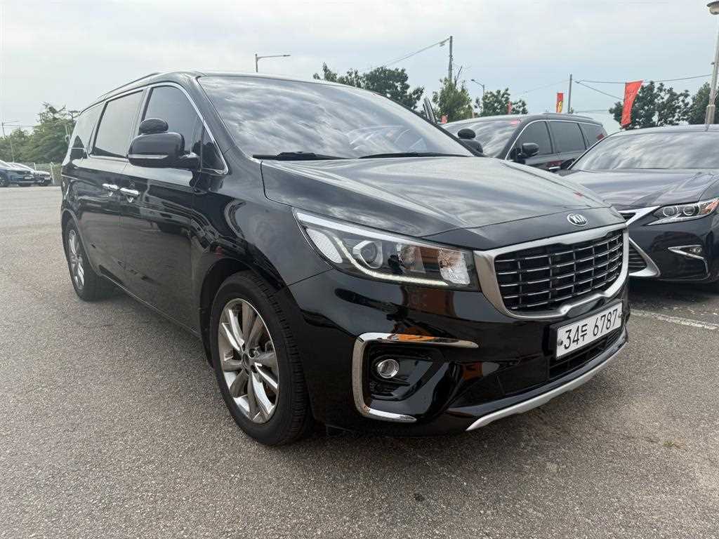 KIA Carnival