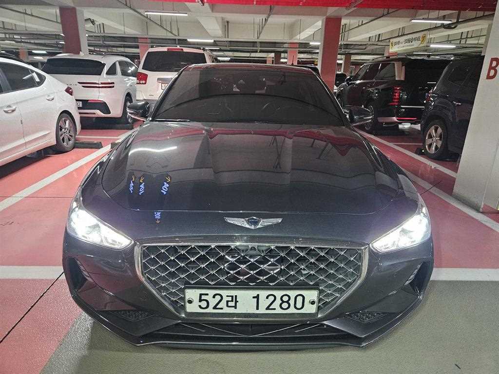 Genesis G70