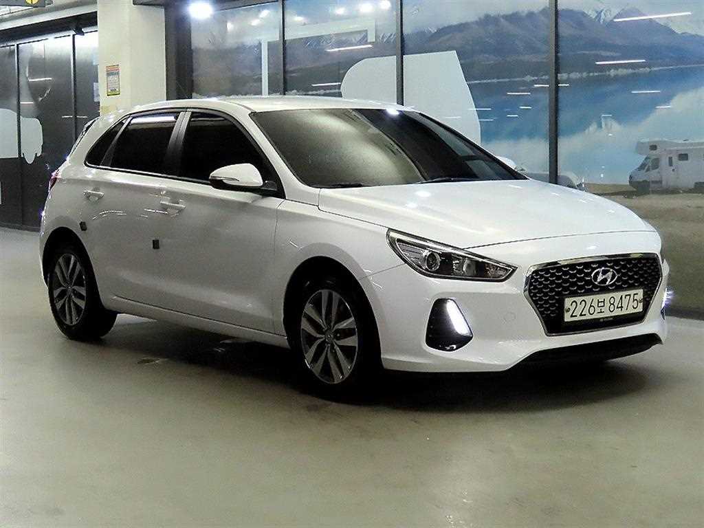 HYUNDAI i30