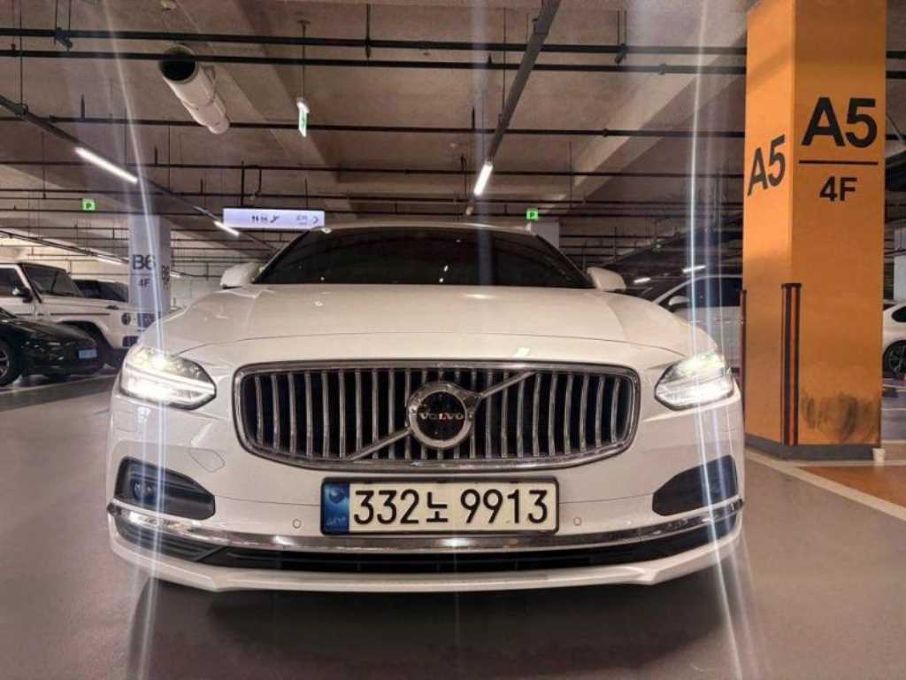 Volvo S90