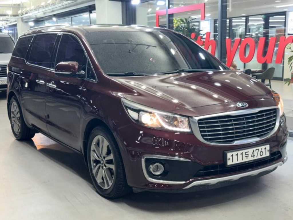 KIA Carnival