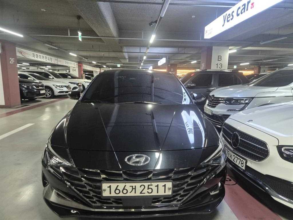 HYUNDAI Avante