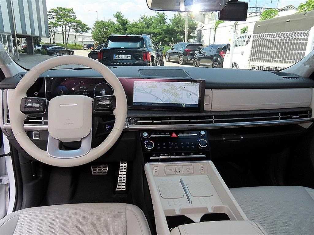 HYUNDAI Santa Fe 2025 — Zona Franca Iquique
