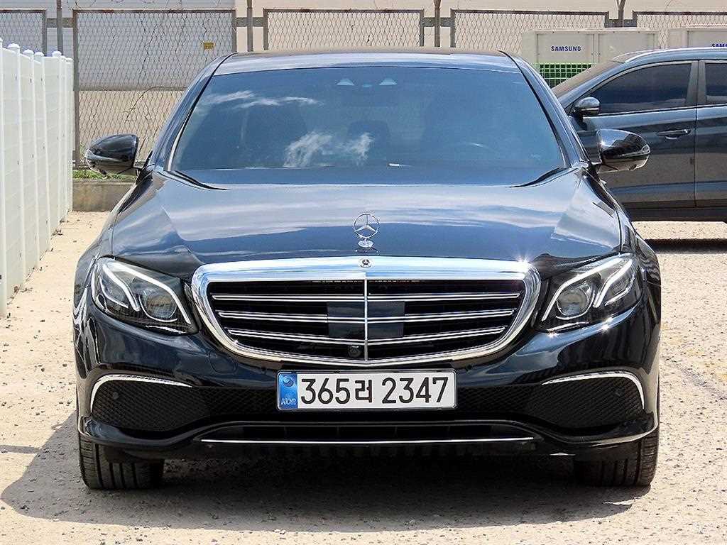 Mercedes Benz E class