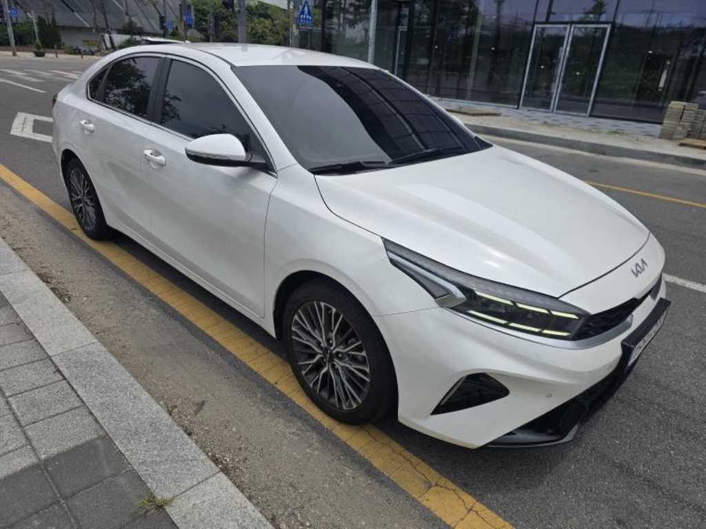 KIA K3 2023 — Zona Franca Iquique