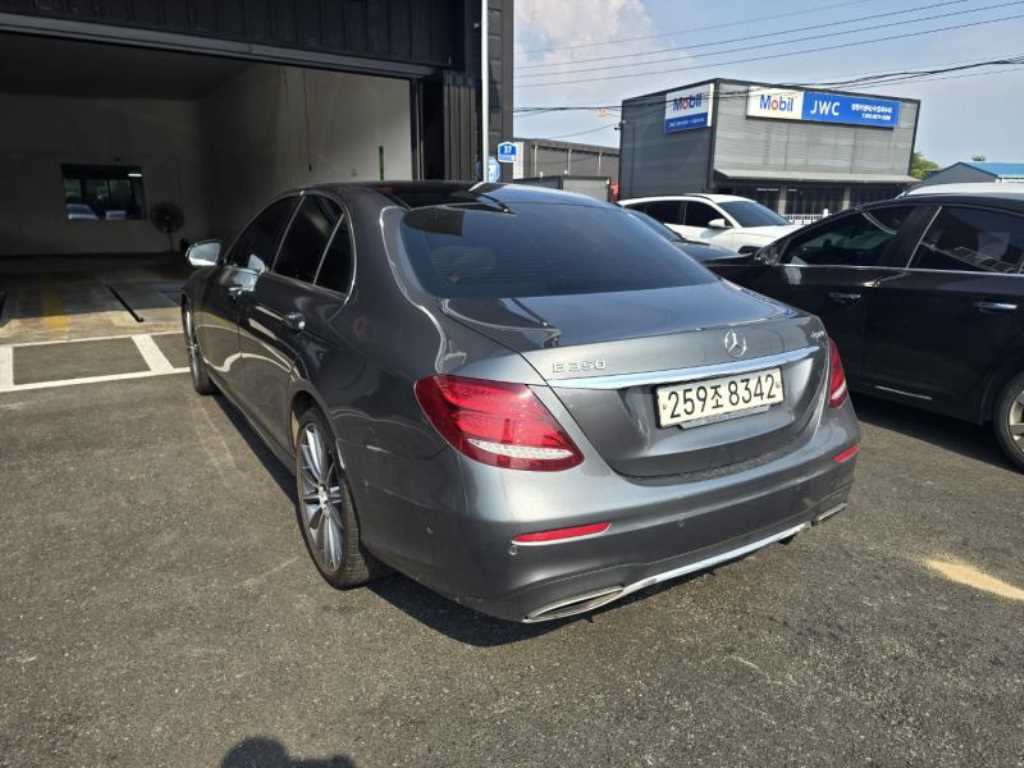 Mercedes Benz E class