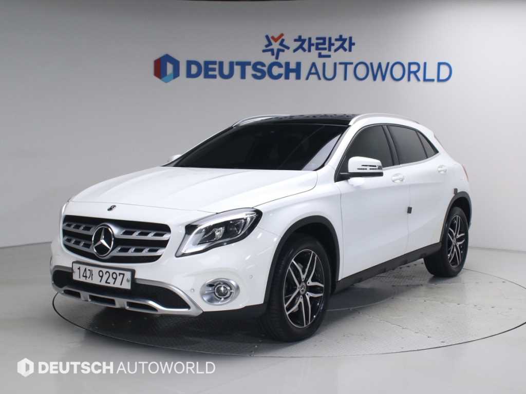 Mercedes Benz GLA Class