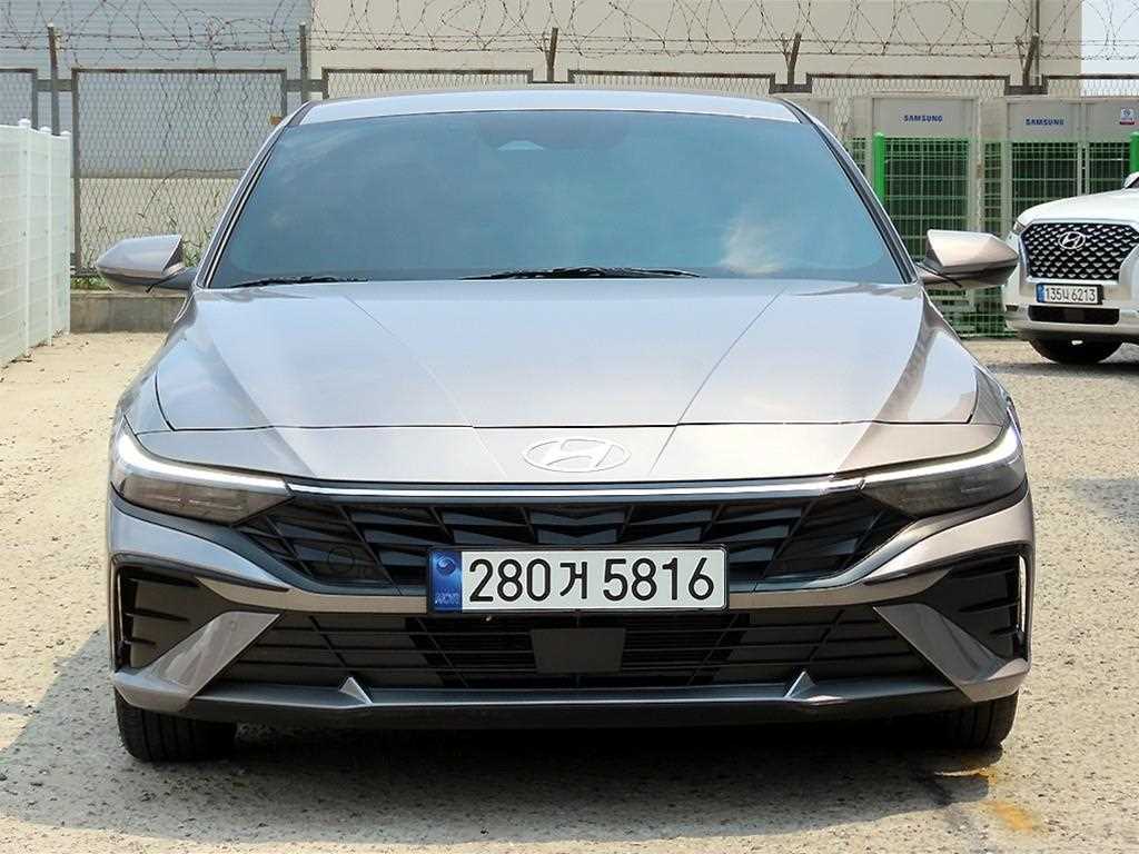 HYUNDAI Avante