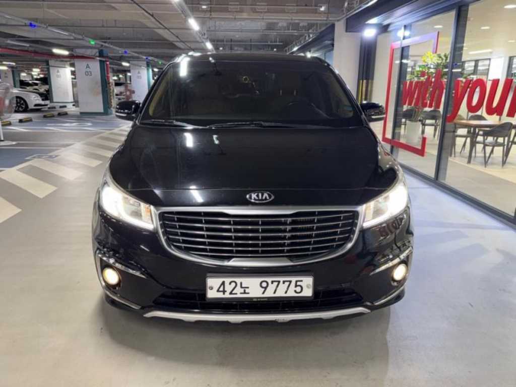 KIA Carnival