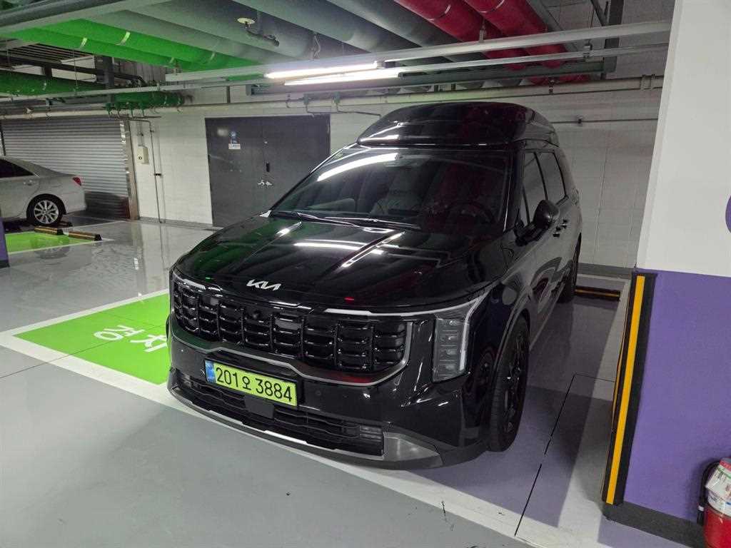 KIA Carnival 2024 — Zona Franca Iquique