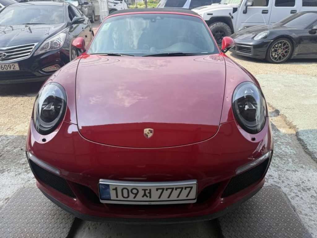 Porsche 911