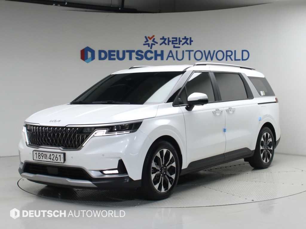 KIA Carnival 2022 — Zona Franca Iquique