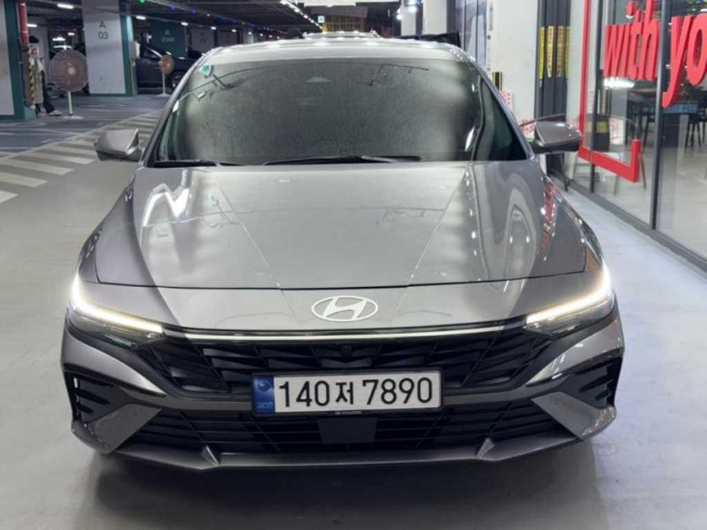 HYUNDAI Avante