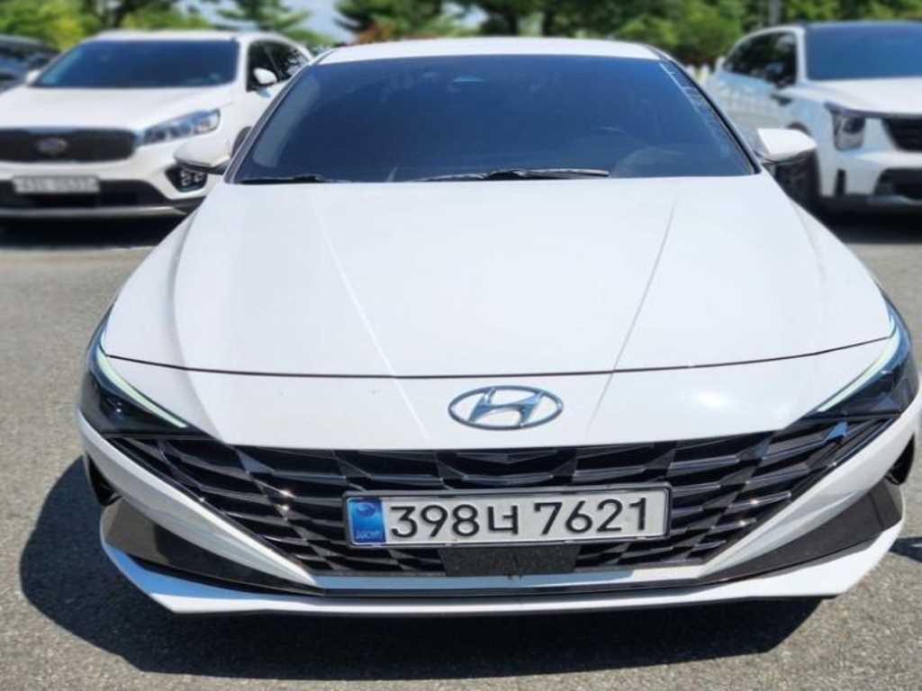 HYUNDAI Avante