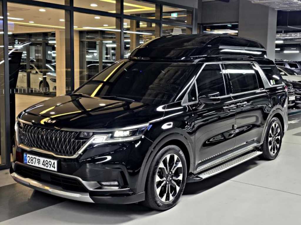 KIA Carnival 2022 — Zona Franca Iquique