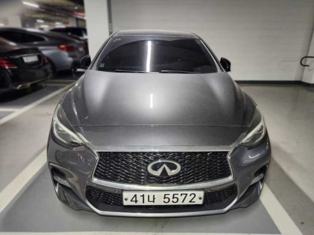 Infiniti Q 2017 — Zona Franca Iquique