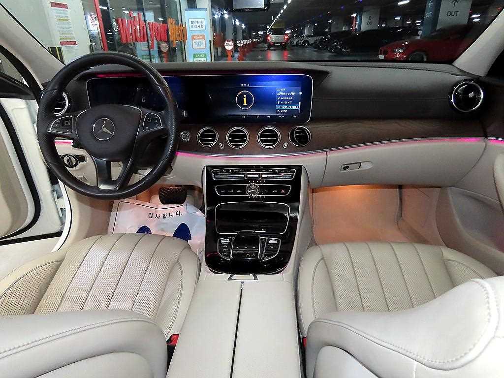 Mercedes Benz E class