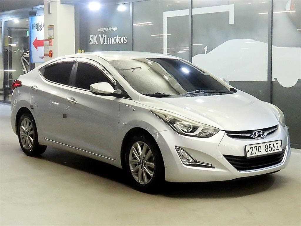 HYUNDAI Avante