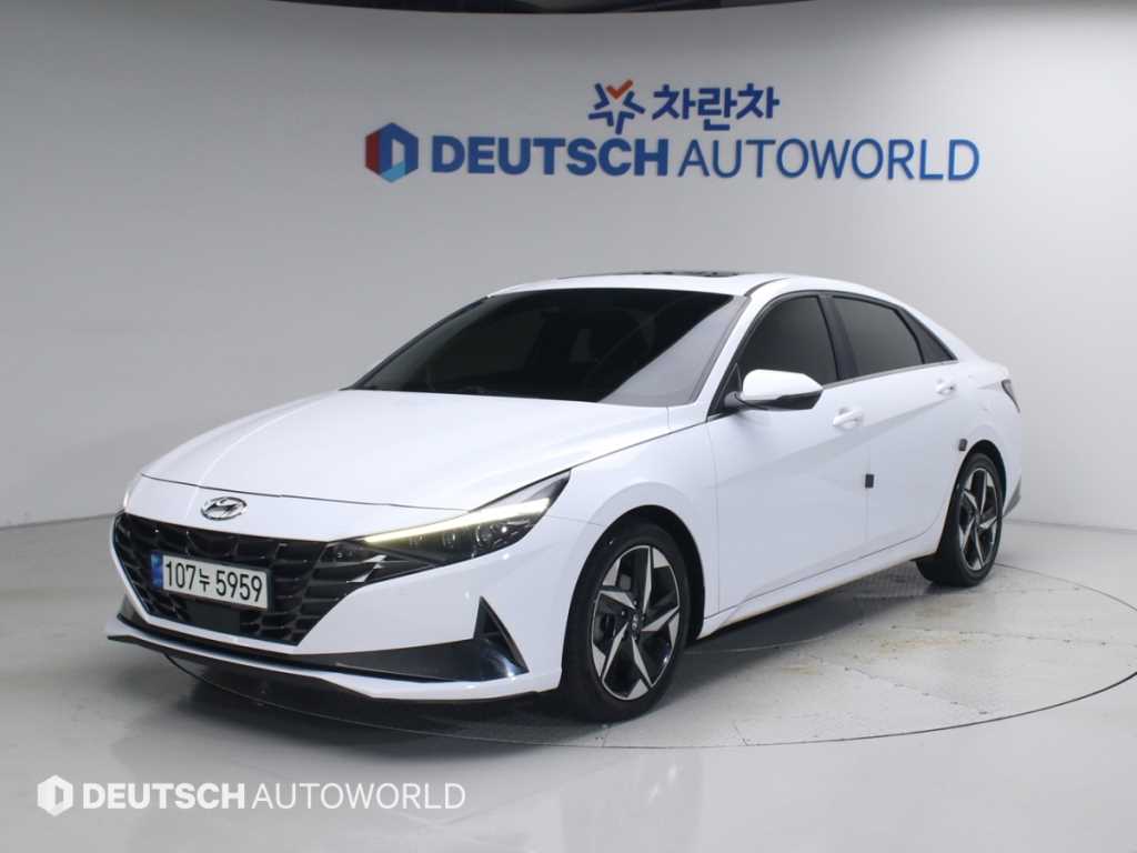HYUNDAI Avante