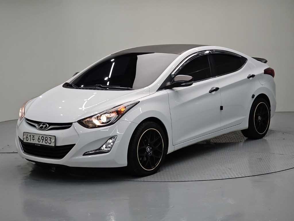 HYUNDAI Avante