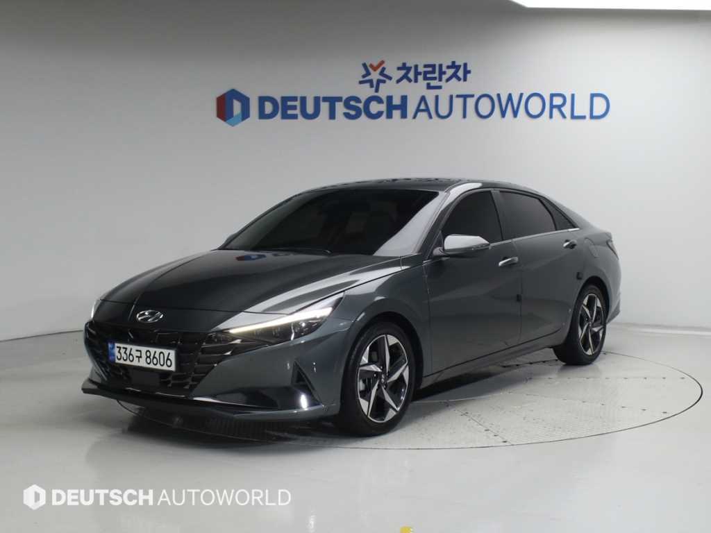 HYUNDAI Avante