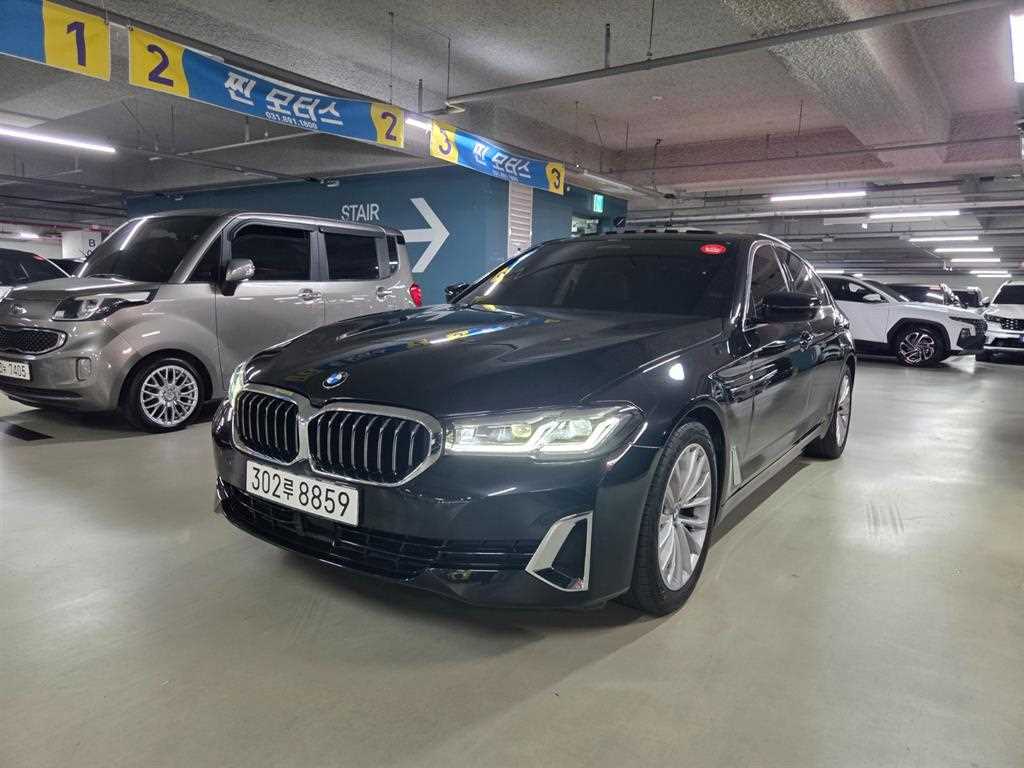 BMW 5 Series 2022 — Zona Franca Iquique