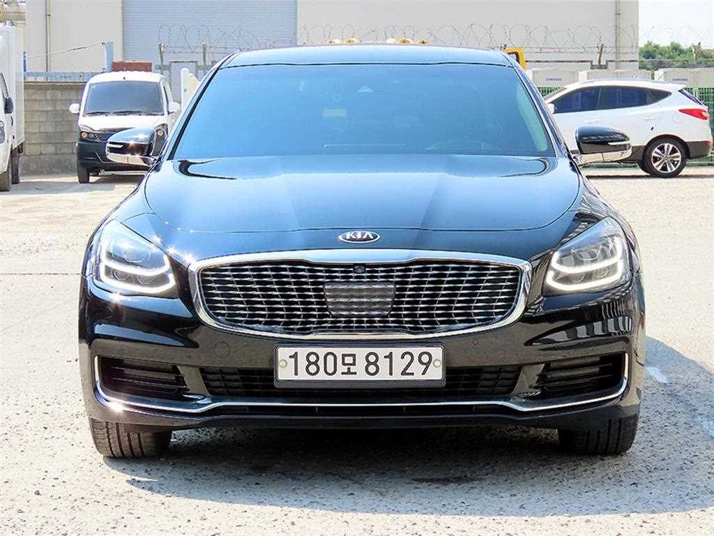 KIA K9