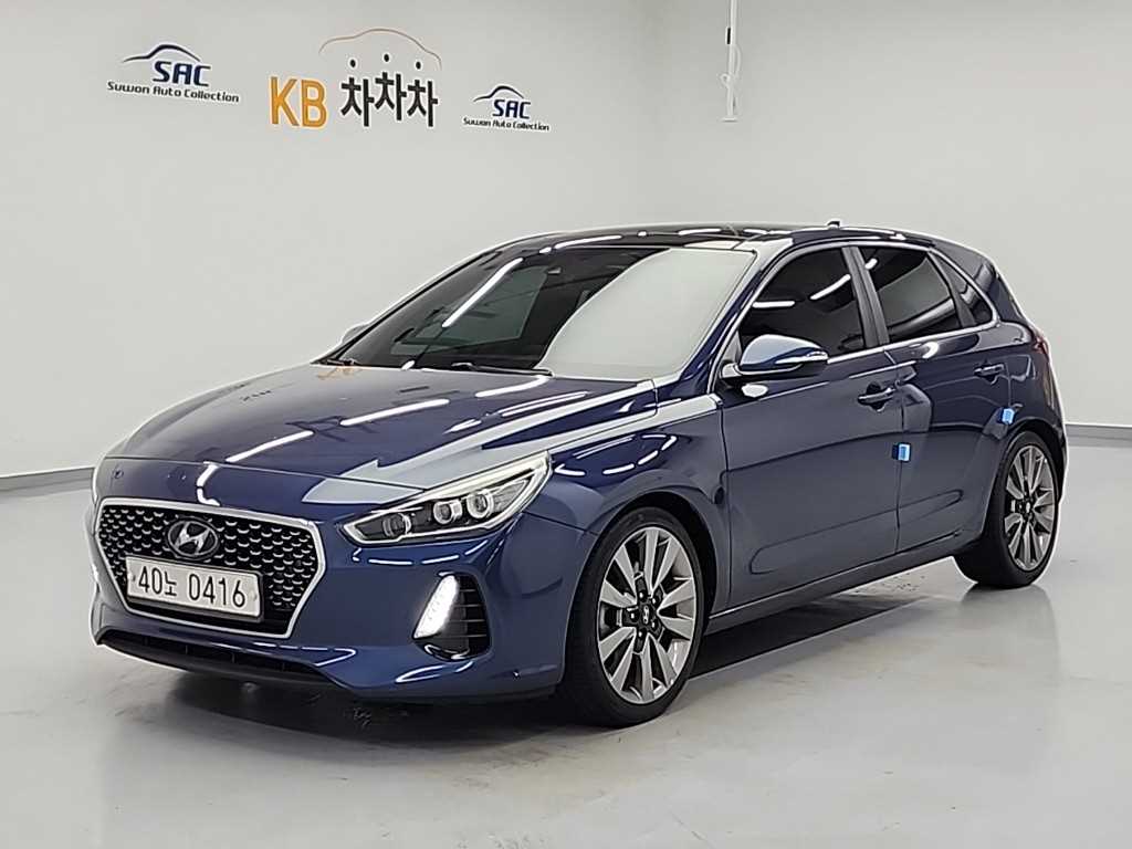 HYUNDAI i30