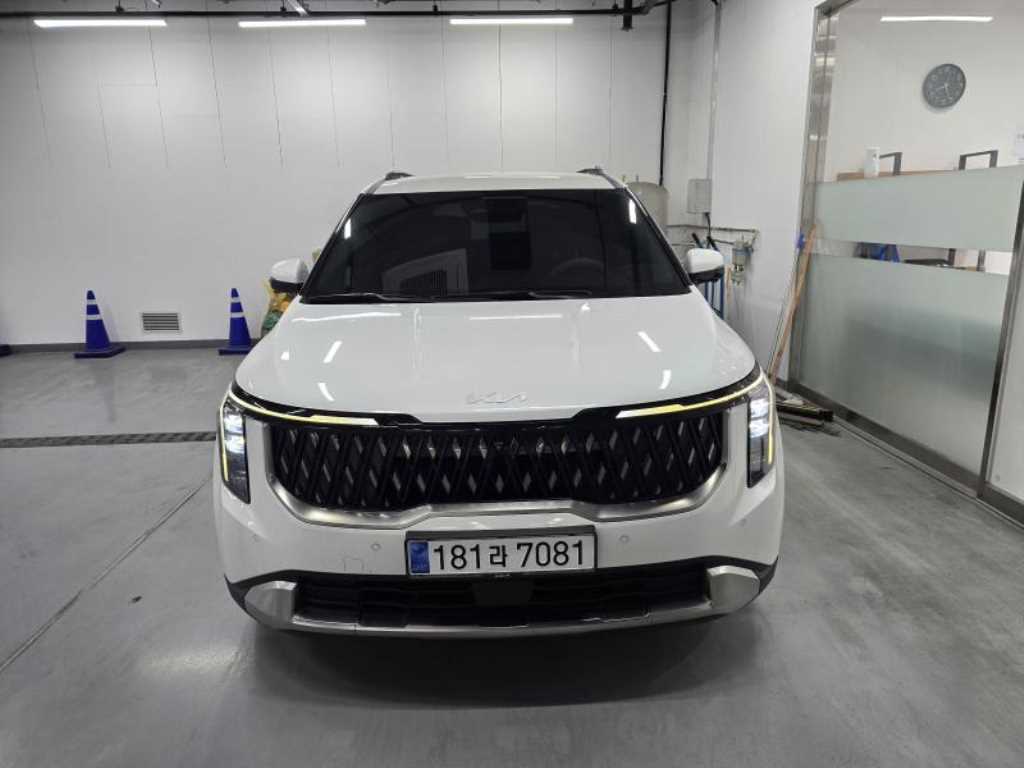 KIA Carnival 2024 — Zona Franca Iquique