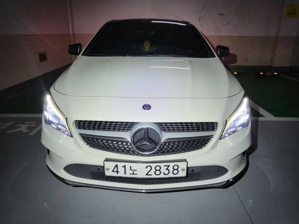 Mercedes Benz CLA Class