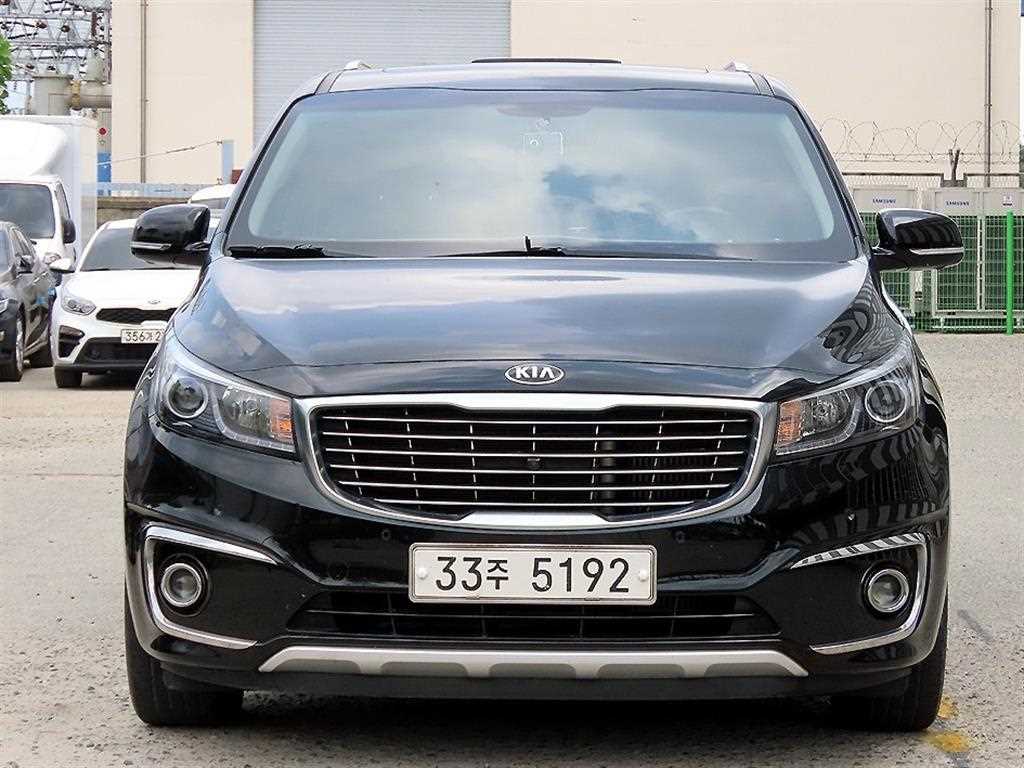 KIA Carnival