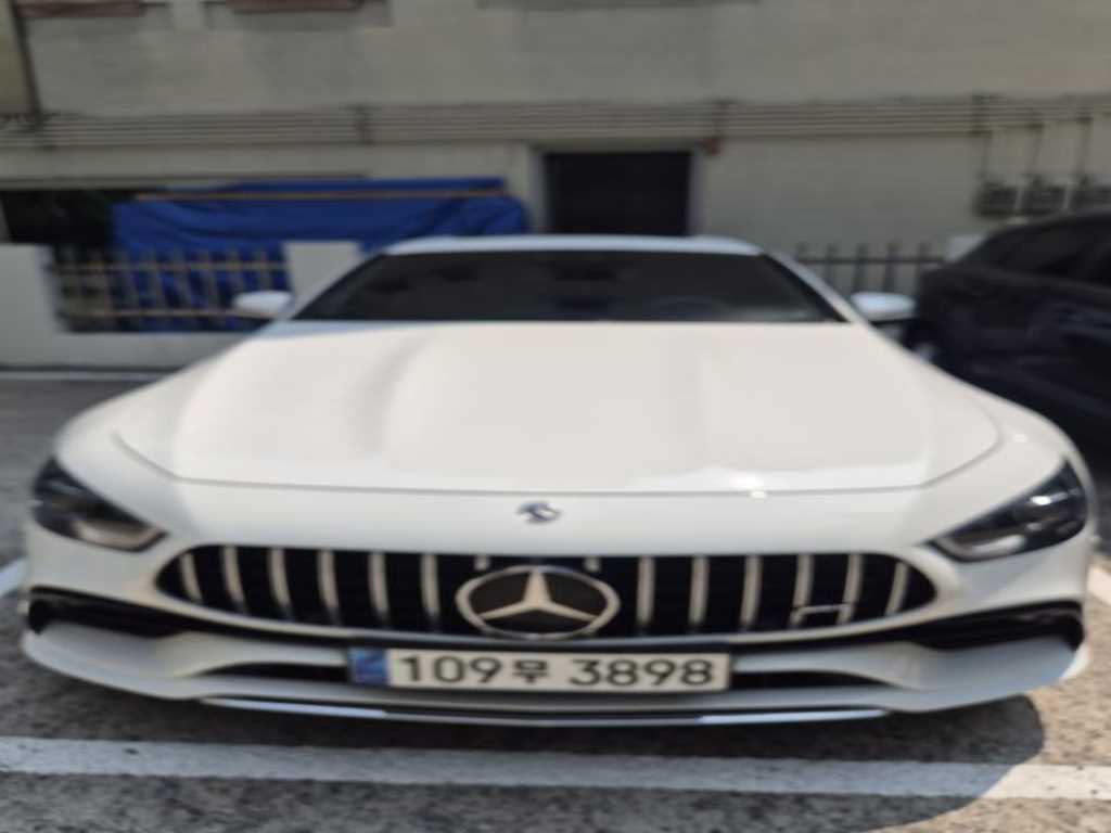Mercedes Benz AMG GT