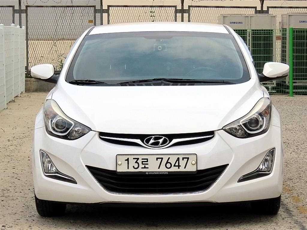 HYUNDAI Avante