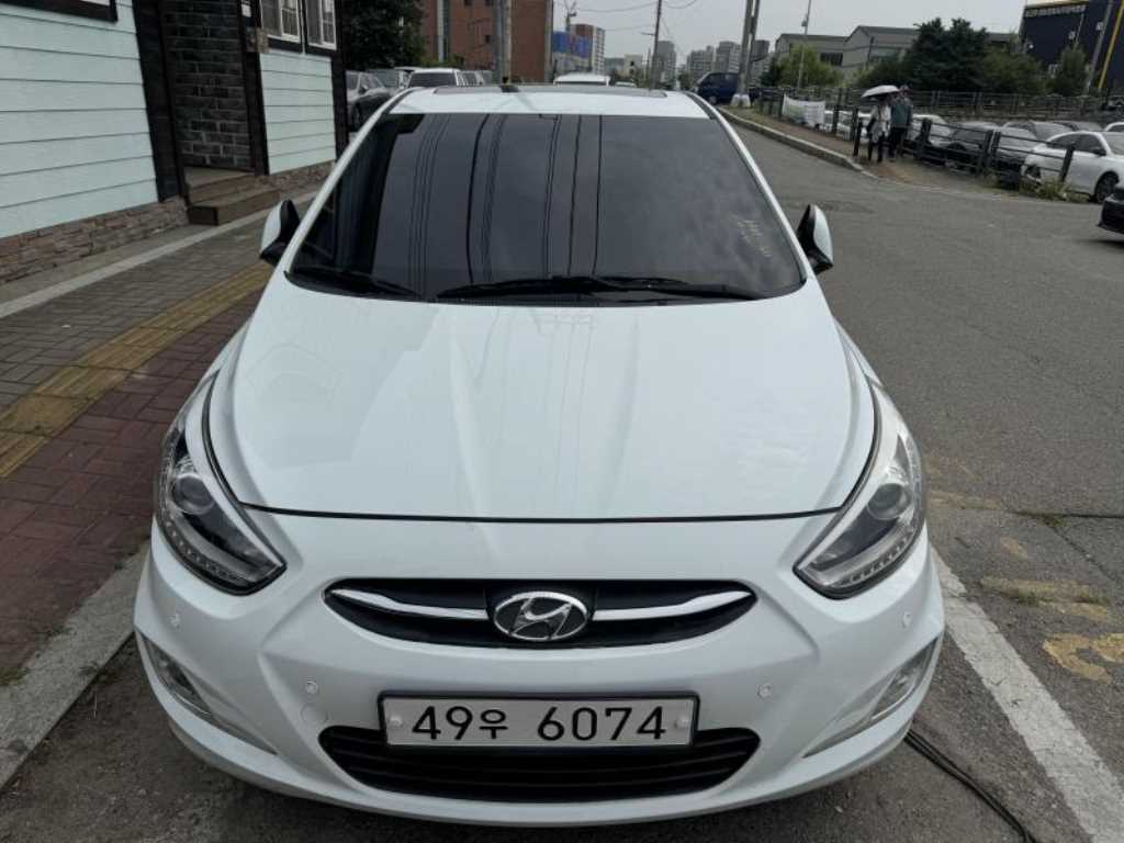 HYUNDAI Accent