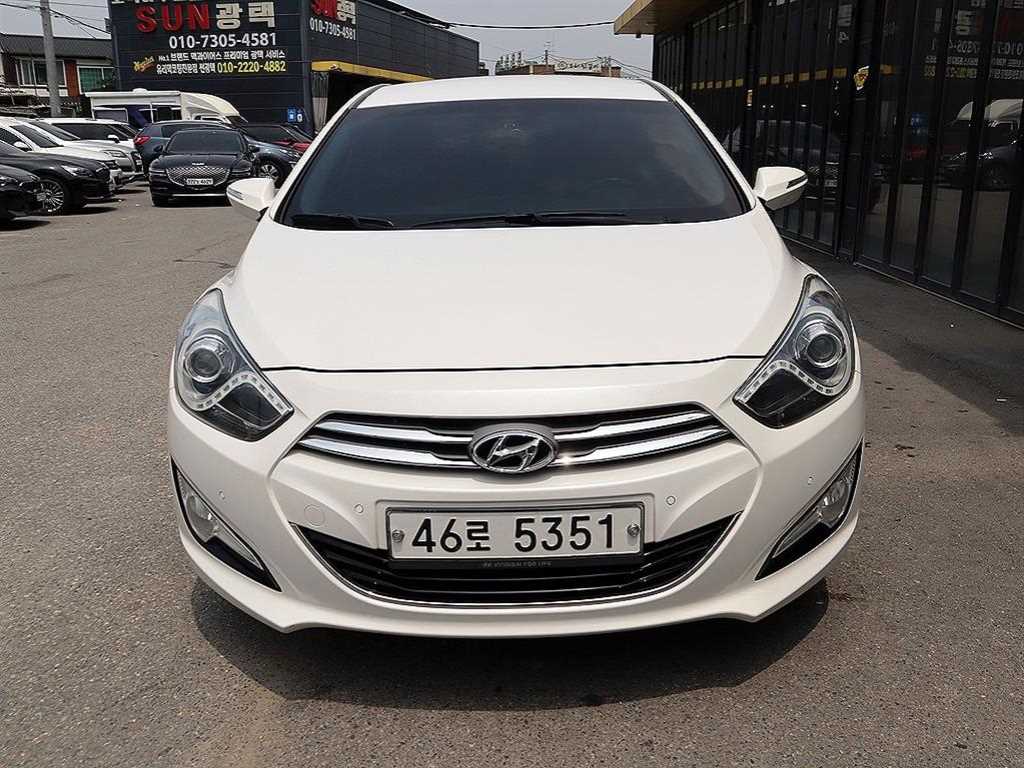 HYUNDAI i40