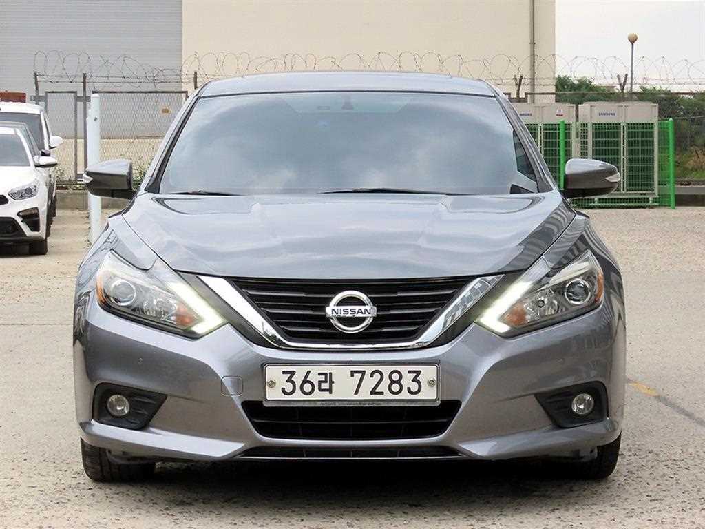 Nissan Altima