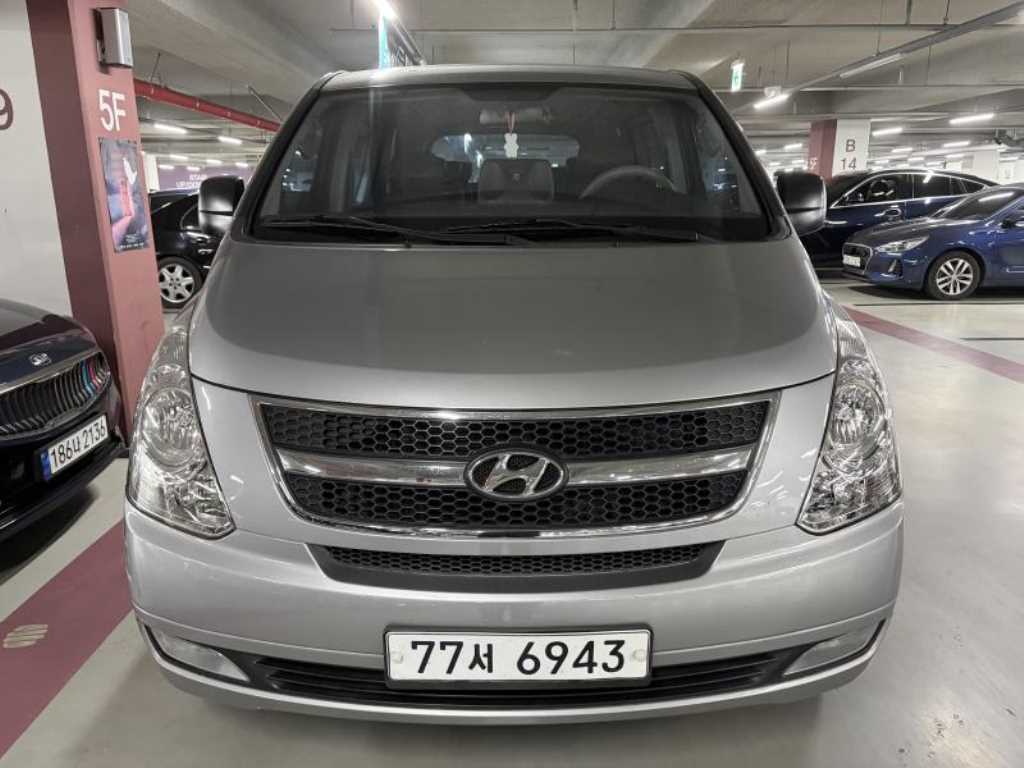 HYUNDAI Starex 2011 — Zona Franca Iquique