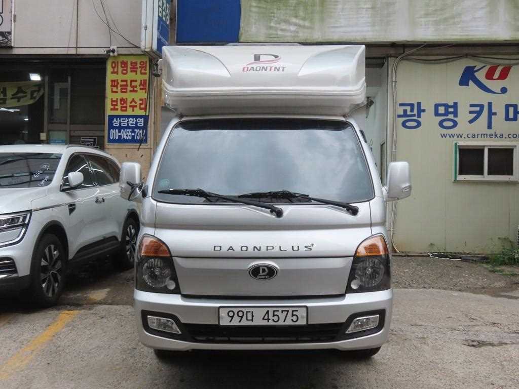 Small Truck (Wan)Camping car 2018 — Zona Franca Iquique