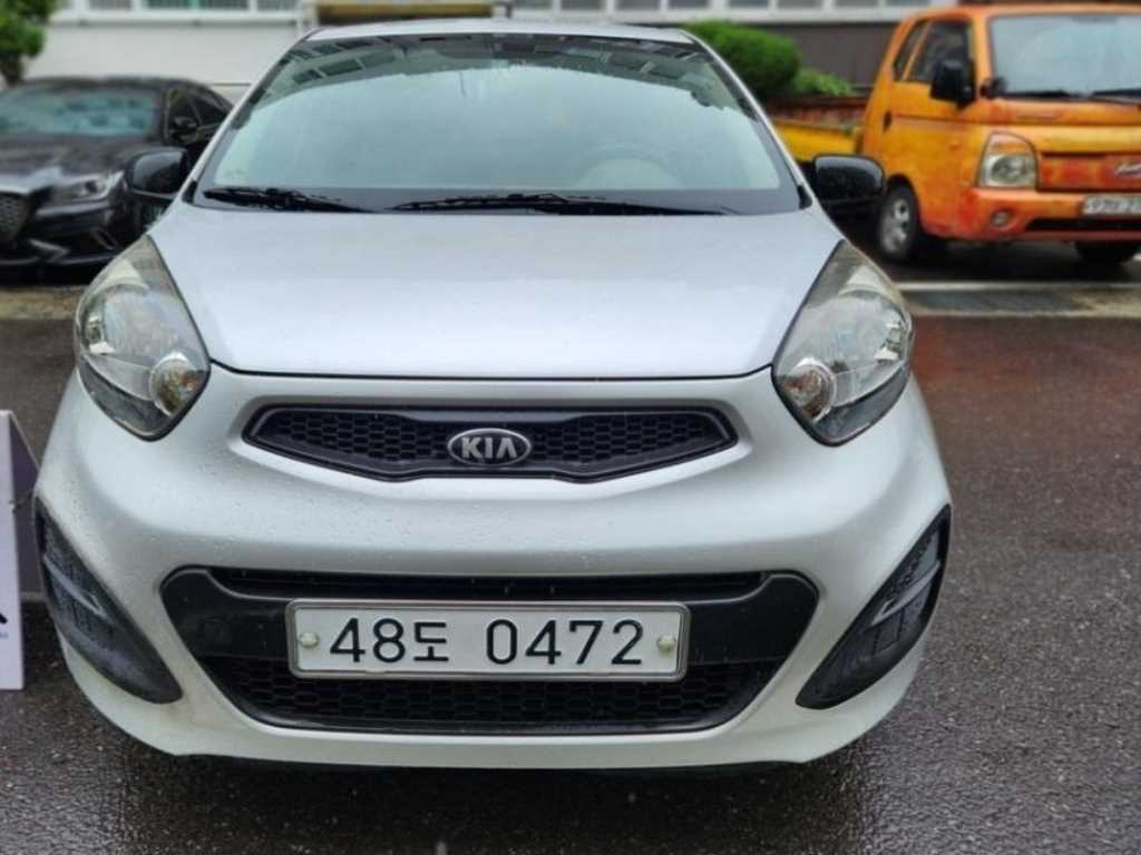 KIA Morning 2013 — Zona Franca Iquique