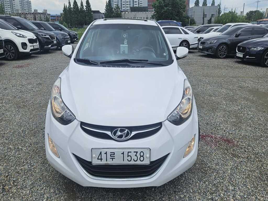 HYUNDAI Avante