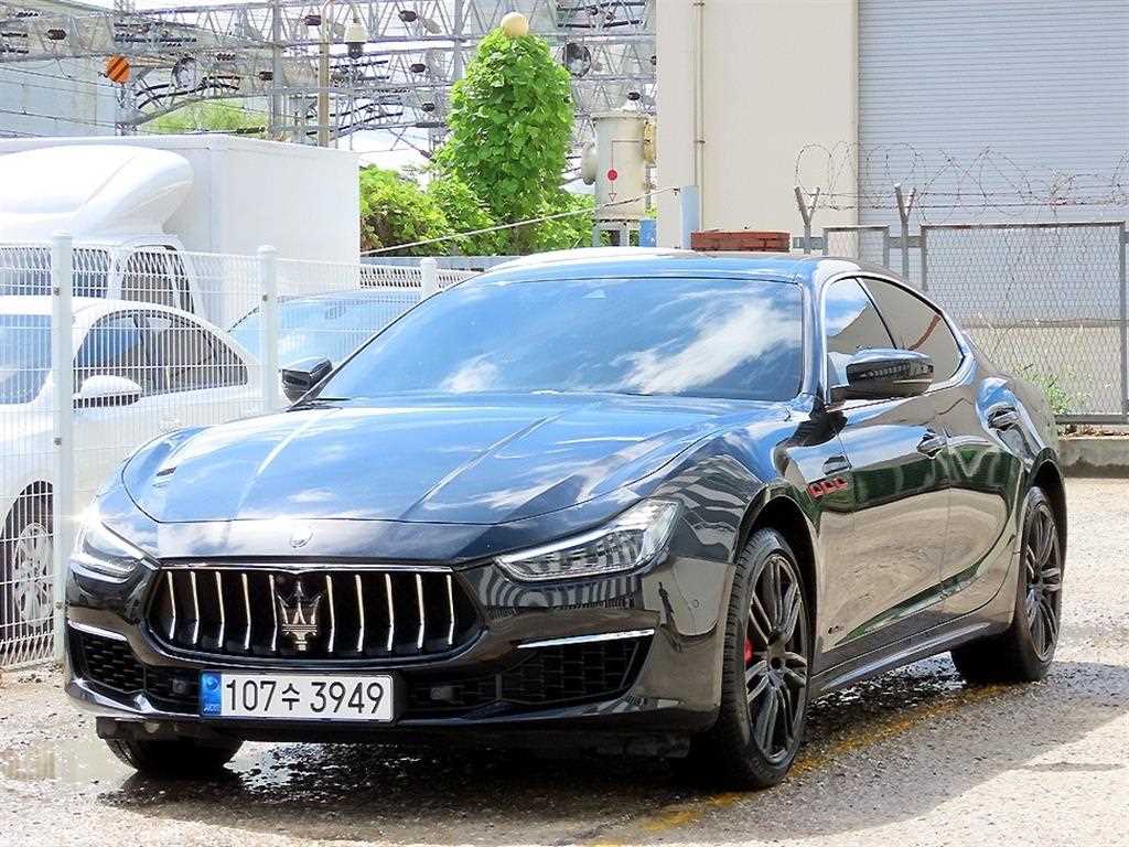 Maserati Ghibli