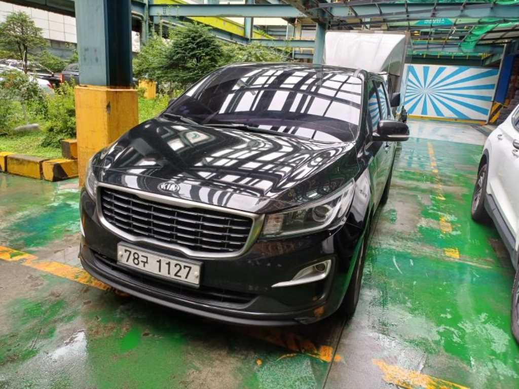 KIA Carnival 2018 — Zona Franca Iquique