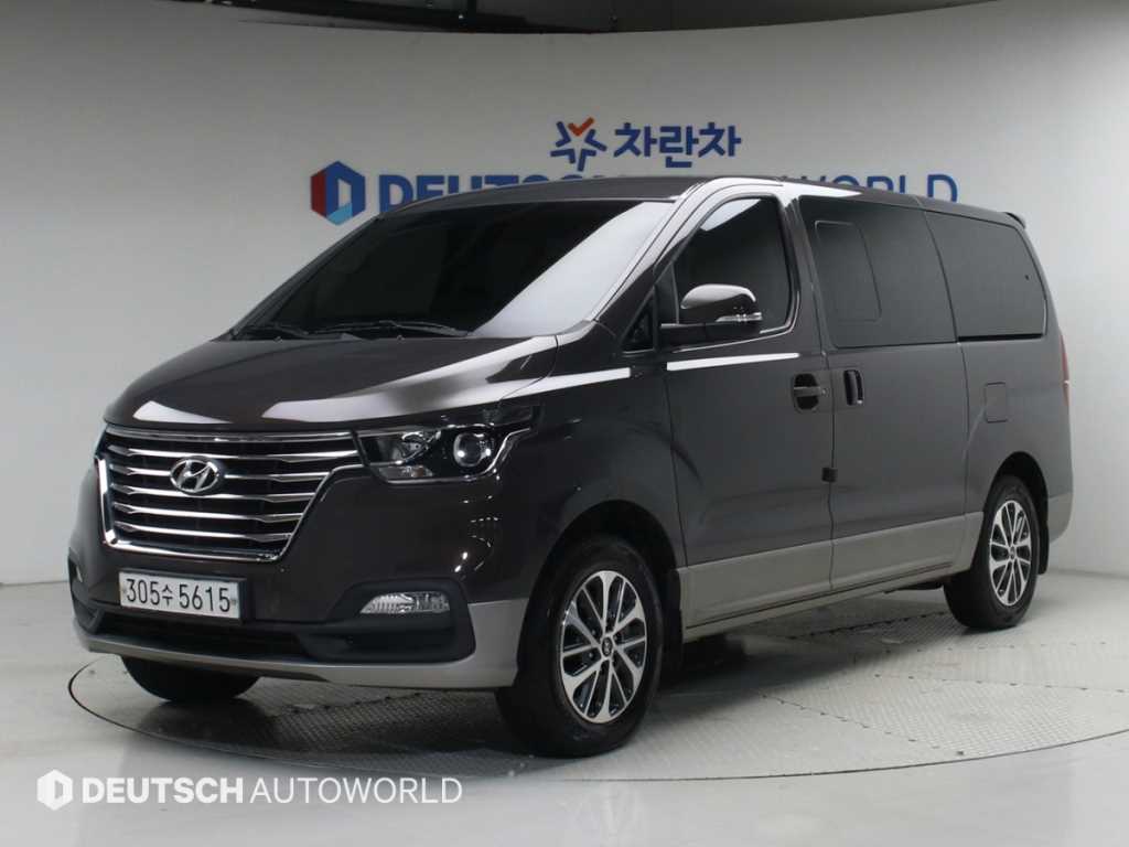 HYUNDAI Starex